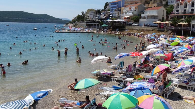 Neum: Blagi pad u špici sezone. Facebook