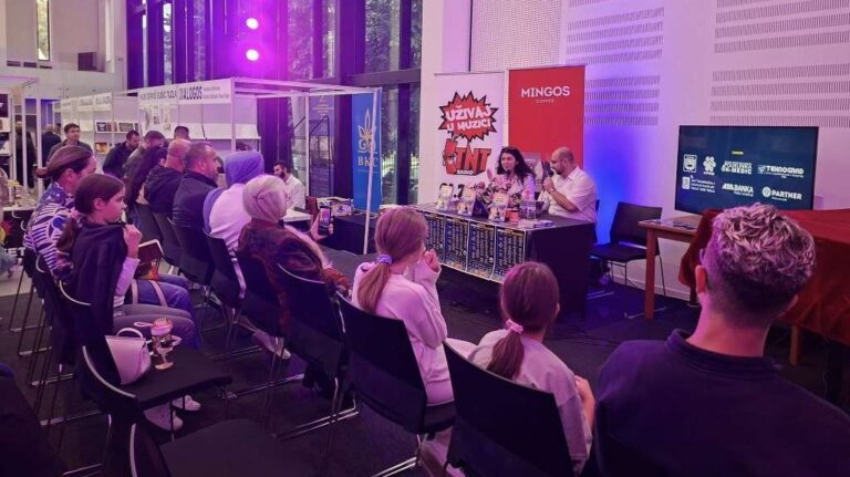 Detalj sa sajma. FENA