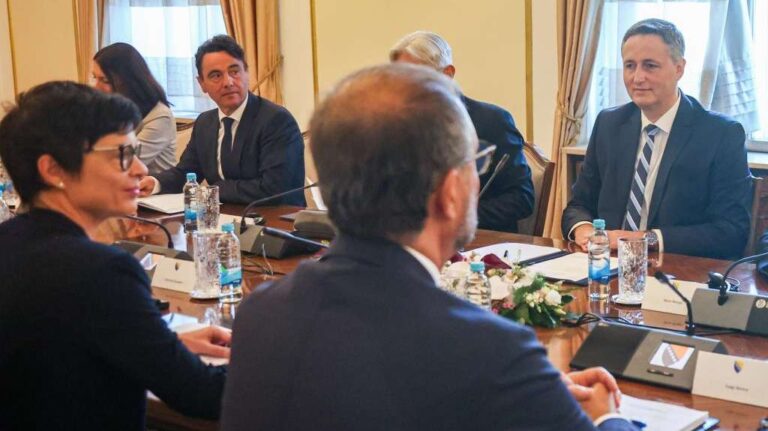 Sa sastanka u Predsjedništvu BiH. Avaz