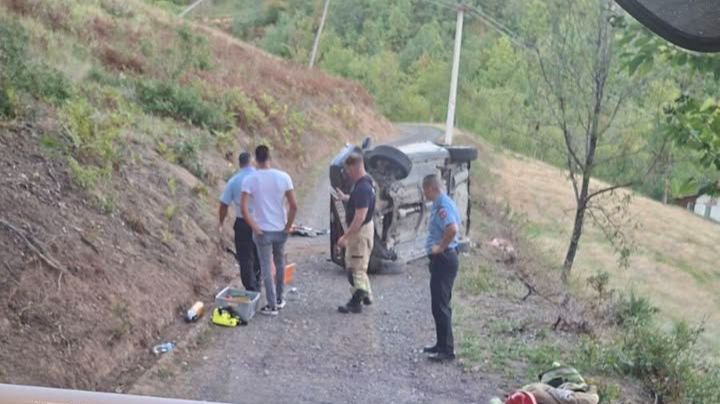 Iz policije su još jednom uputili apel vozačima da brzinu vožnje prilagode stanju puta. Facebook