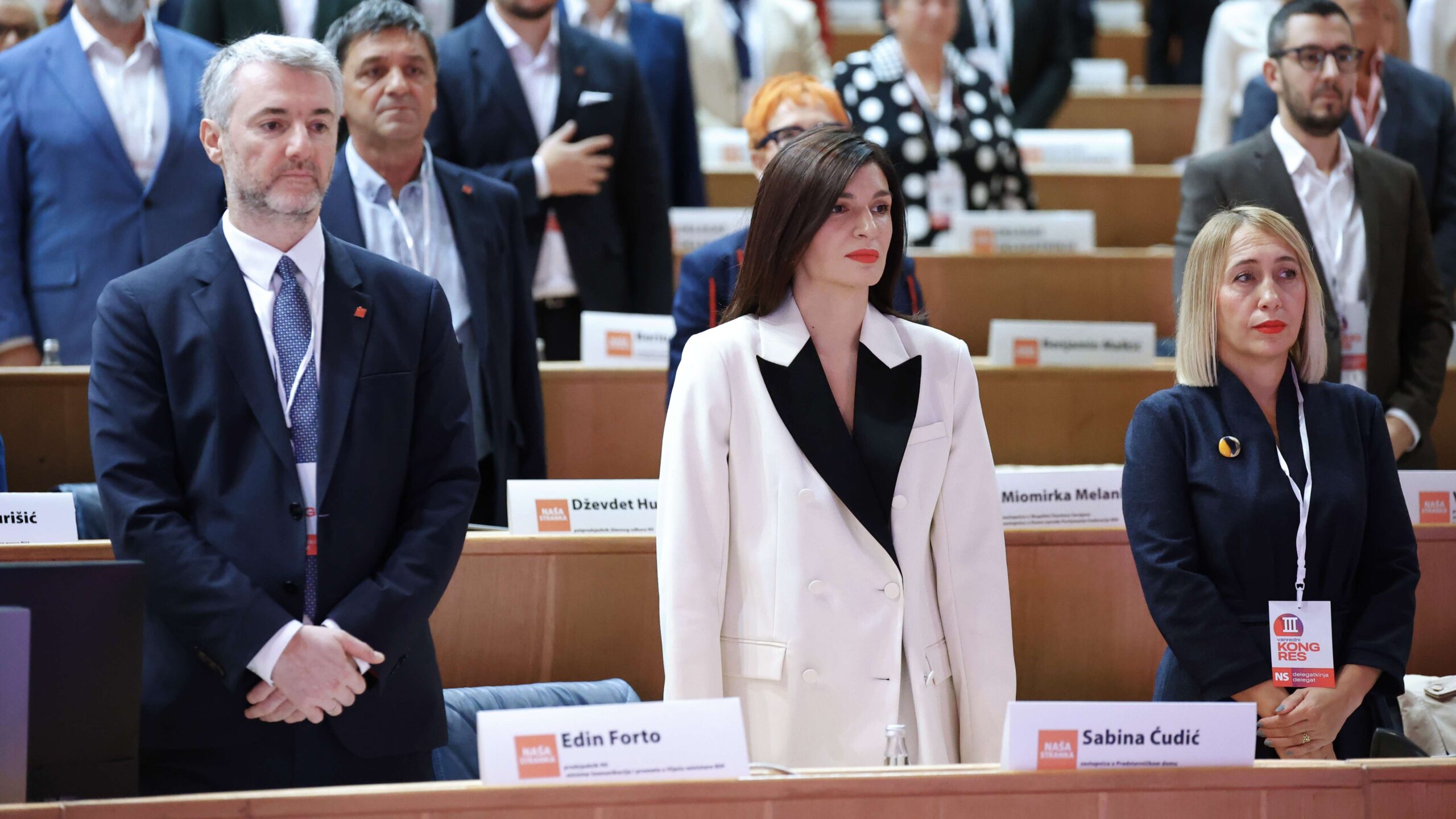 Sabina Ćudić. Fena