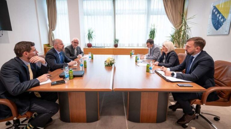 Krišto se sastala s Ginkelom. Vijeće ministara BiH