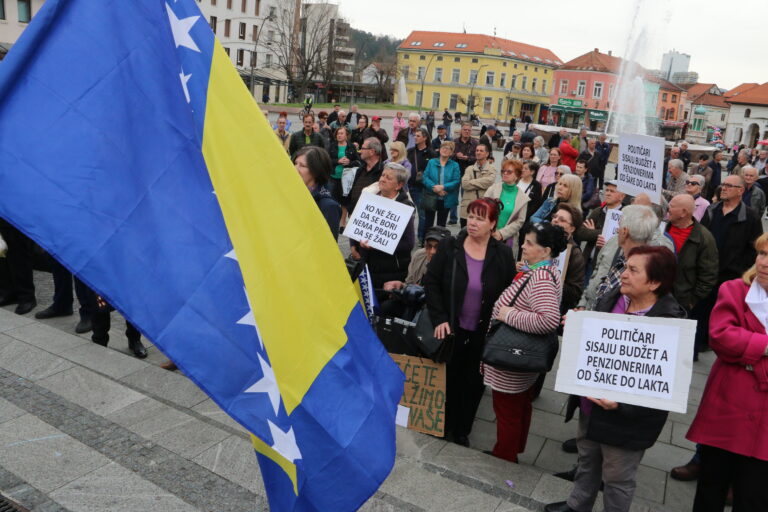 Penzioneri/Foto: Blicko/BH Reporter