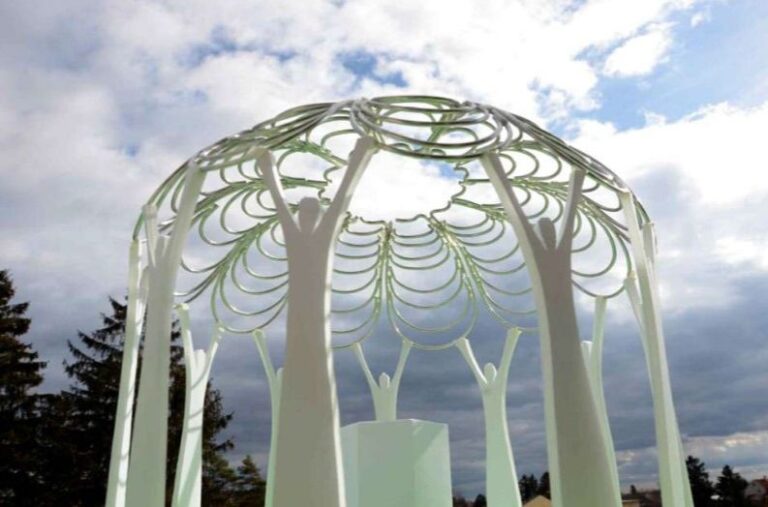 Cvijet Srebrenice. CONSILIUM BOSNIACUM