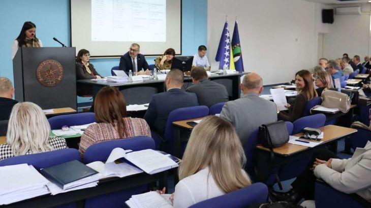 Služba Skupštine Tuzlanskog kantona. FENA