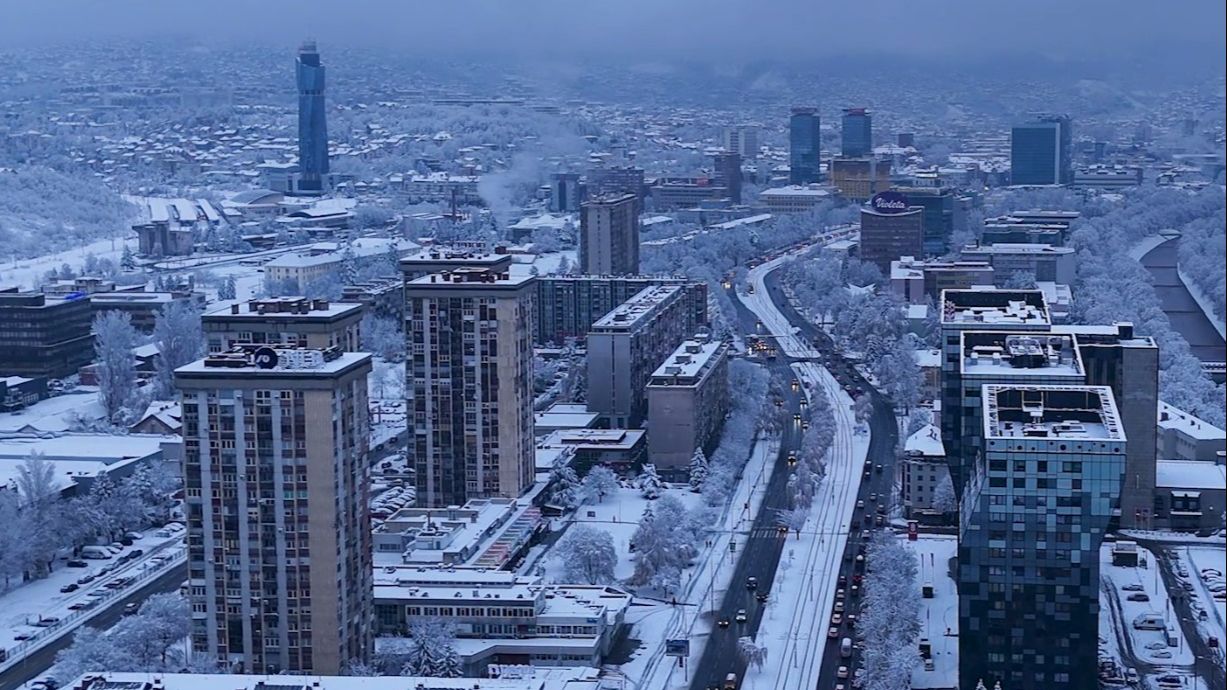Snijeg u Sarajevu. Avaz