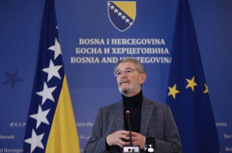Imamović: Vijeće ministara BiH mora hitno reagovati i spasiti BHRT. Fena