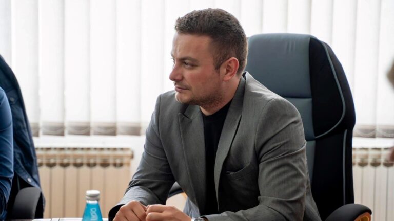 Almir Saračević. Facebook