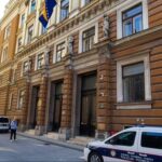 Obrazloženje Suda o puštanju policajca osumnjičenog za pedofiliju: Kućnim pritvorom se može spriječiti mogućnost ponavljanja djela