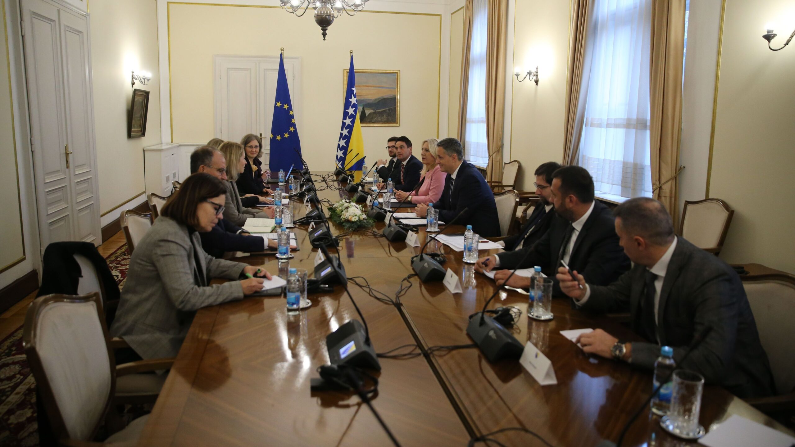 Bećirović i Cvijanović s Kajom Kalas. Anadolija