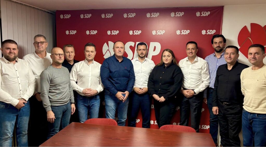 KO SDP BiH Tuzla usvojila ključne zaključke i pružila podršku institucijama, radnicima i građanima TK