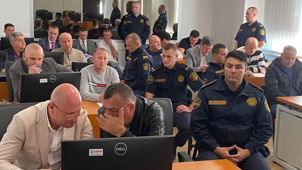 Produžen pritvor osumnjičenima za podvođenje maloljetnica u Tuzli