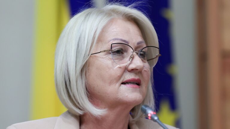 Borjana Krišto. Fena