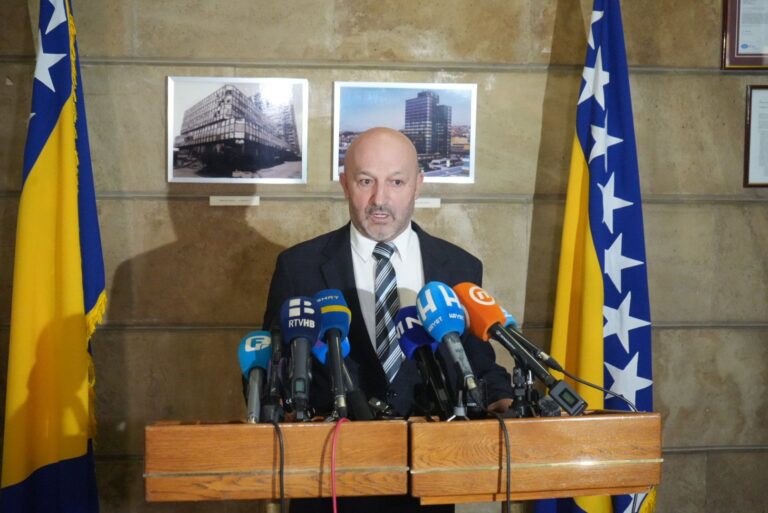 Samir Kurtović - Avaz