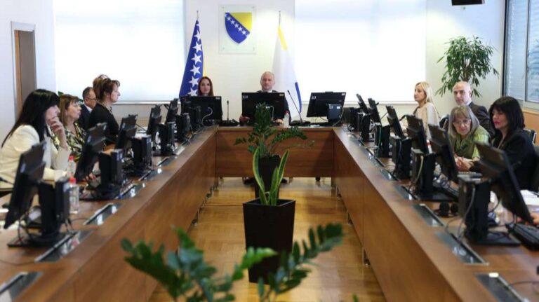 Sjednica VSTV-a. FENA