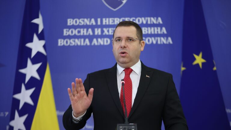 Radovan Kovačević. Fena