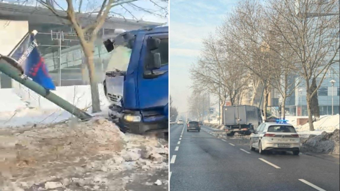 Nesreća u Sarajevu: Kamionom udario u stub i izvalio ga