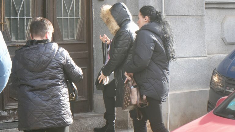 Akcija "Abstergo". Avaz