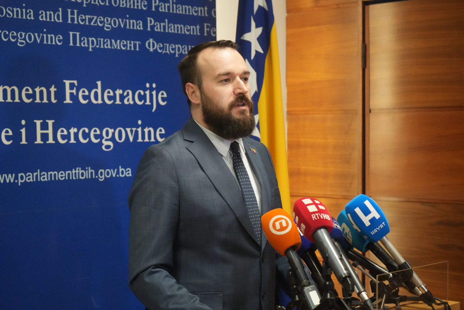 Čavalić: Ovo je dužnički budžet, 25 posto je novi dug