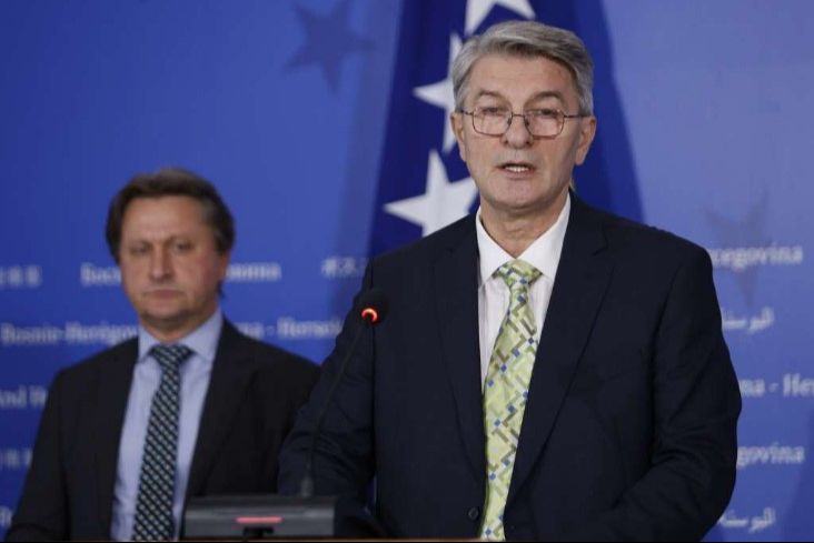 Šemsudin Mehmedović. Fena