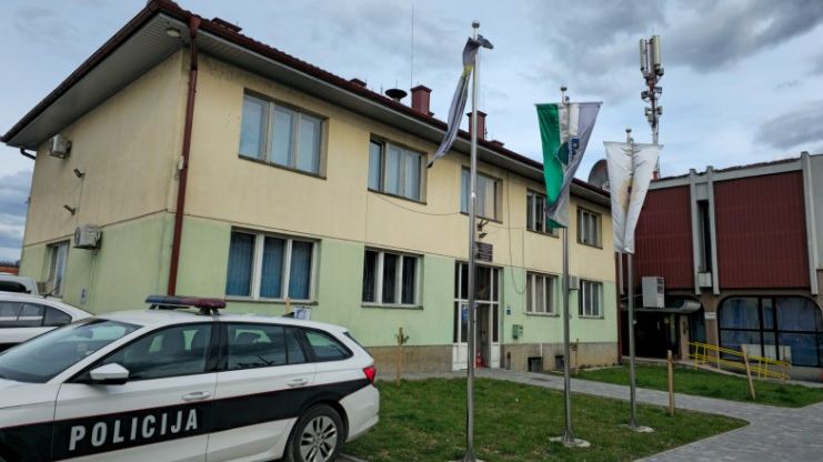 Policija u Velikoj Kladuši. Facebook (Fotografija ne prikazuje događaj iz teksta)