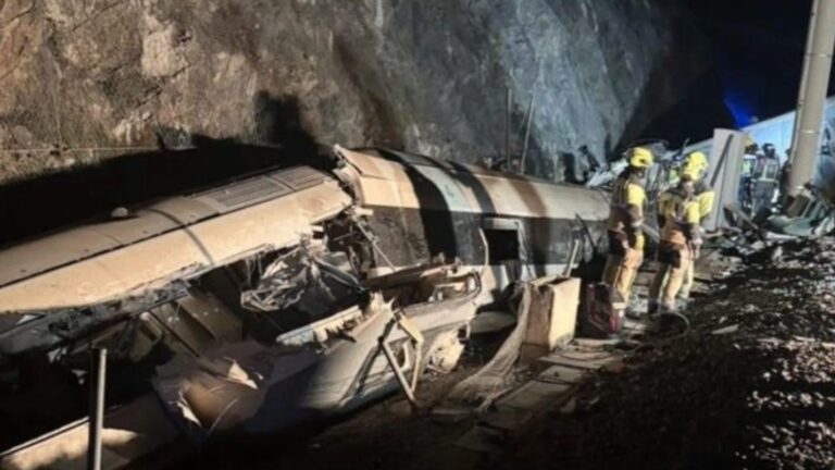 Željeznička nesreća. Platforma X