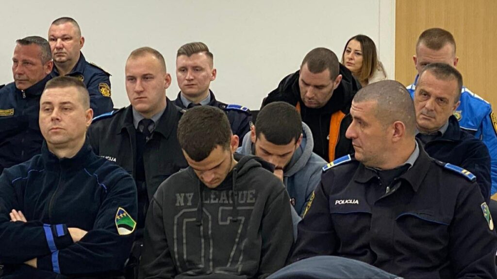 Potvrđena optužnica za 14 pripadnika “Torcide”: Napravili sačekušu navijačima Crvene zvezde u Dubravama