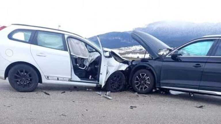 Saobraćajna nesreća. Fena