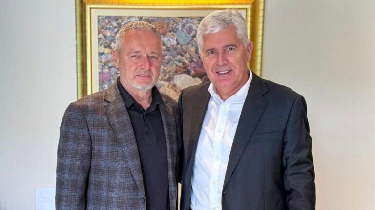 Marko Perković Thompson i Dragan Čović. X