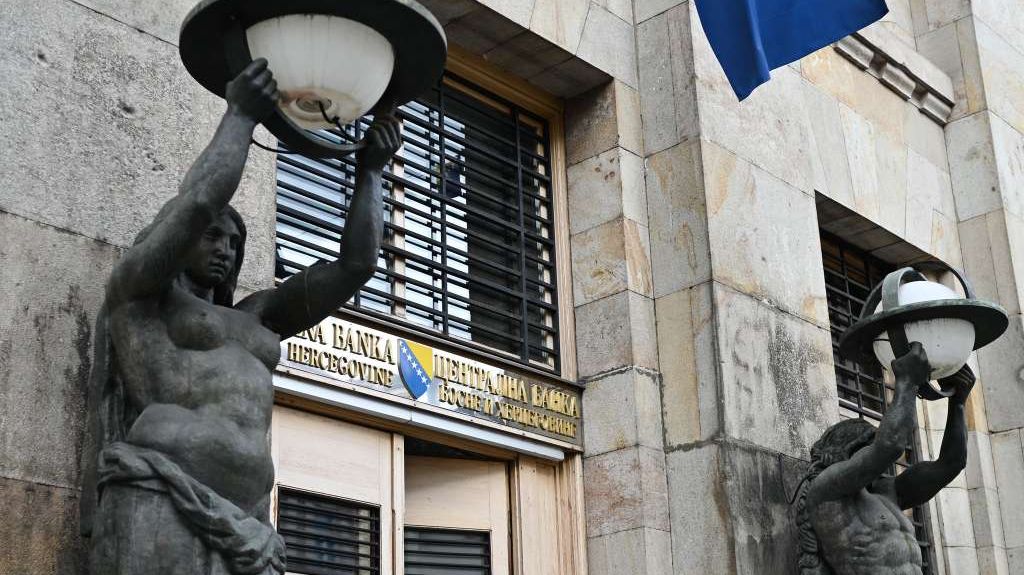 CBBiH - Devizne rezerve 18,21 milijardu KM, krediti porasli na 28,69 milijardi KM. FENA