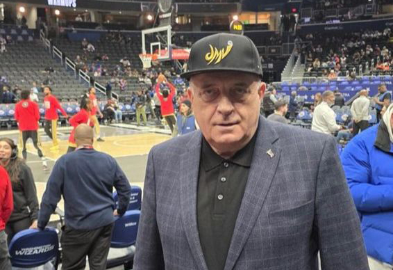 Dodik stigao u Vašington i otišao na NBA utakmicu