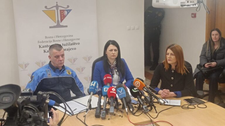 Press konferencija. Avaz