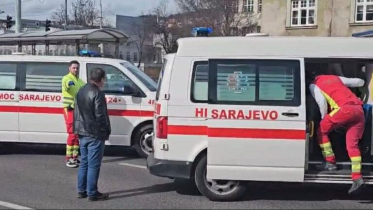 Sa lica mjesta. Avaz