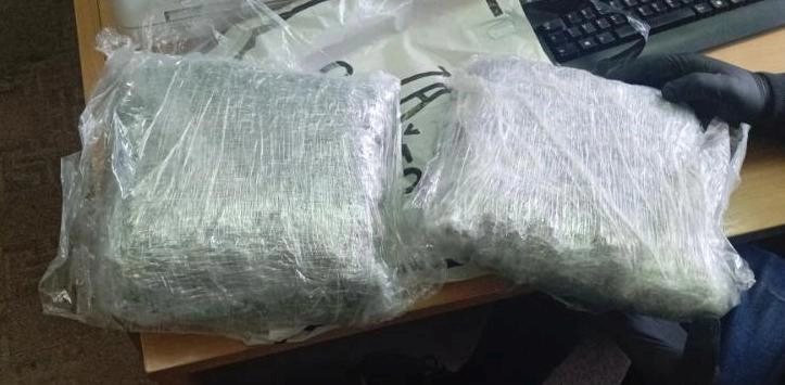 MUP TK: U pretresima zaplijenjeno preko dva kilograma opojne droge, dvije osobe lišene slobode
