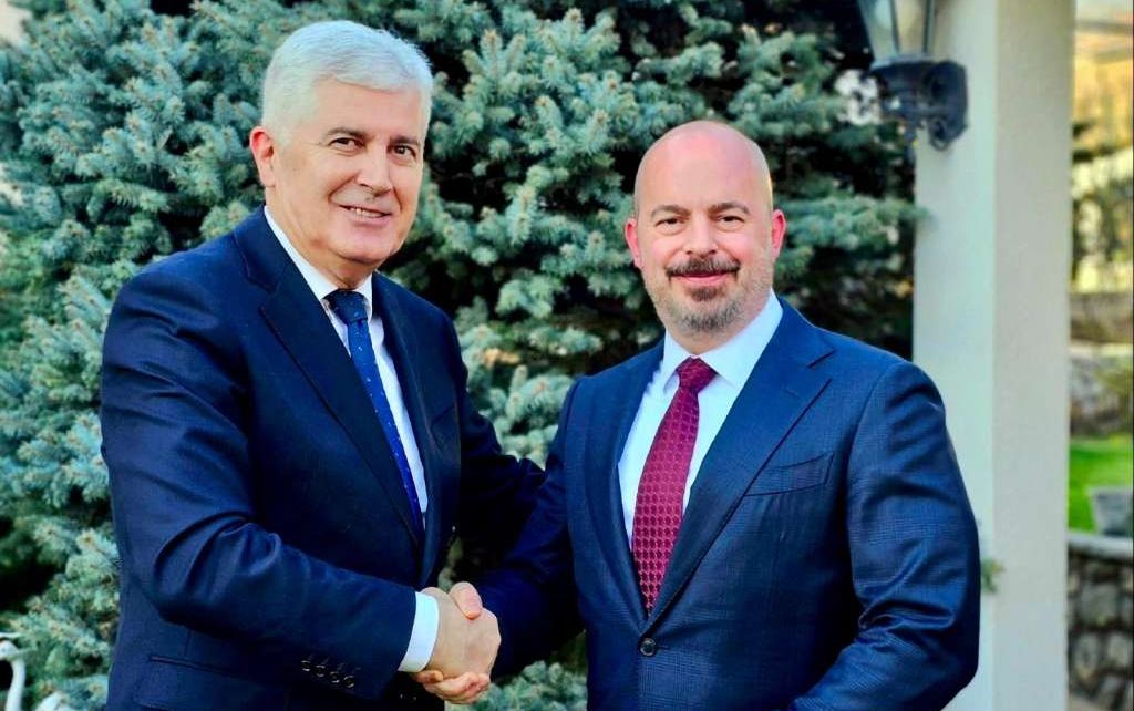 U Mostaru se sastali Čović i Ginkel: Posebno se dotakli energetike i Južne plinske interkonekcije