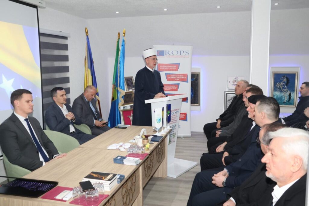 Muftija Fazlović i premijer Halilagić iftarili sa štićenicima i uposlenicima CROPS-a