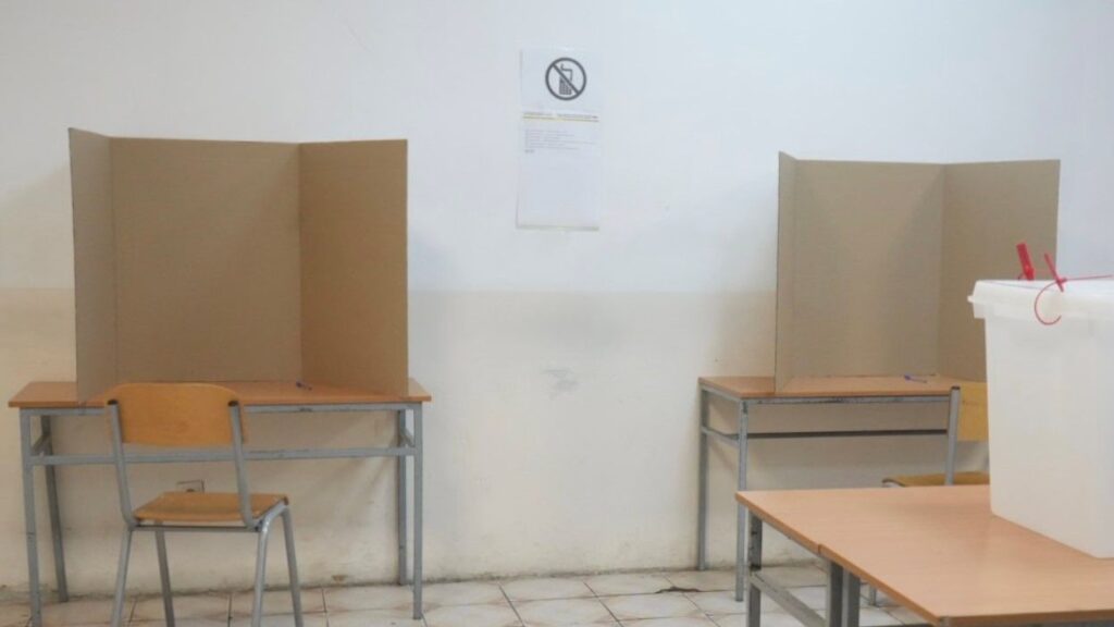 Fizički napadnut posmatrač na izborima u Doboju: Završio u bolnici