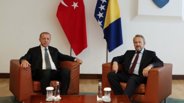 Izetbegović otputovao u Istanbul: Sa Erdoanom će razgovarati o propagandno-lobističkoj ofanzivi Dodikovog režima
