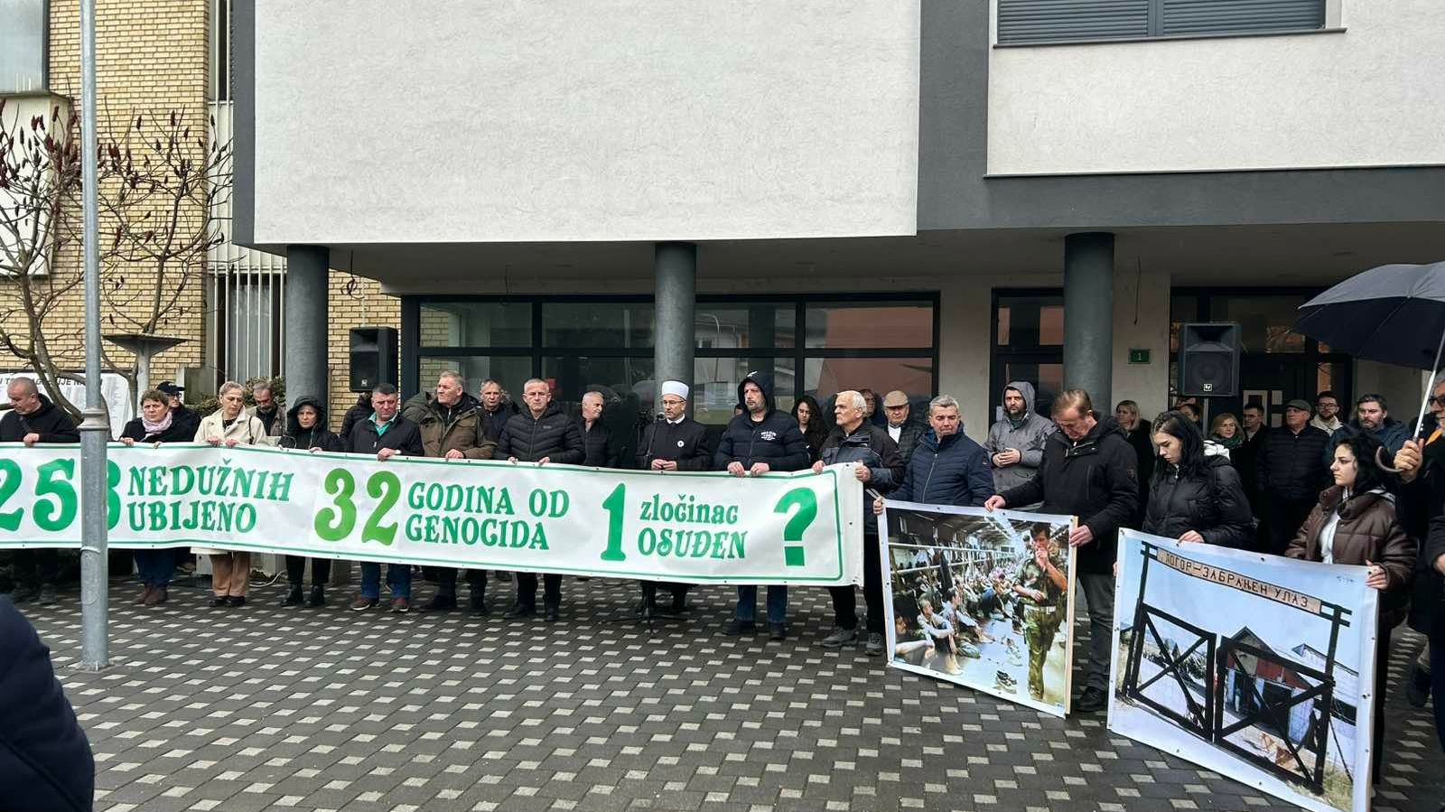 Logoraši organizirali protest u Sanskom Mostu, nezadovoljni radom Tužilaštva BiH: Dosta je bilo opstrukcija