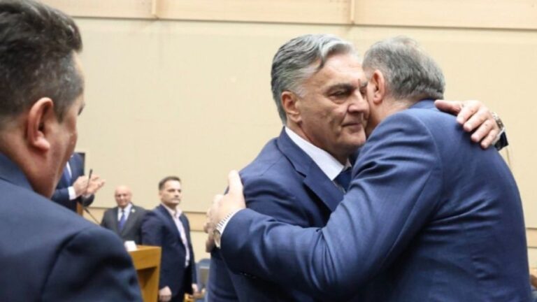 Karan i Dodik. Platforma X