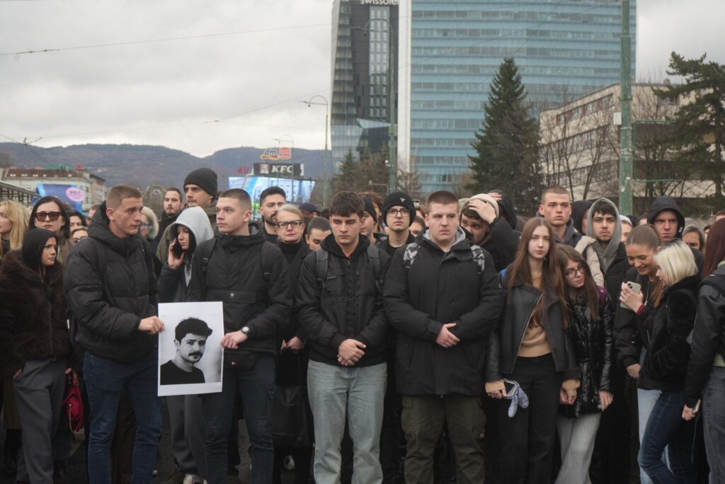 Vlada KS proglasila Dan žalosti