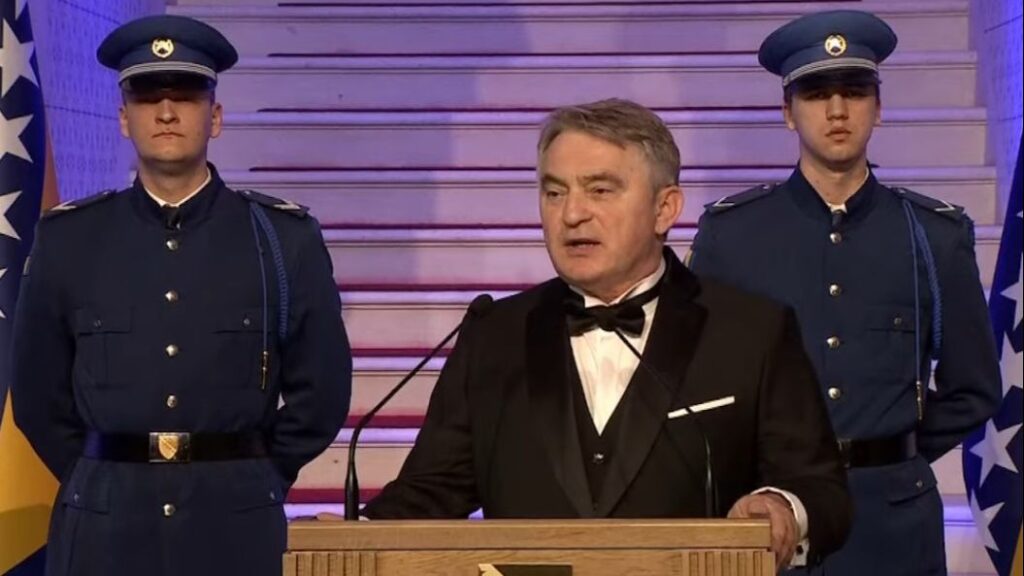 Komšić: Vjerujem mladima, oni neće dopustiti da zemlja propadne, kao što neće dopuštati da ih tramvaji moje generacije ubijaju