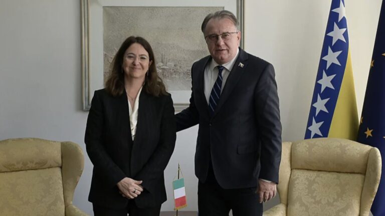 Sarah Eti Castellani i Nermin Nikšić. Vlada FBiH