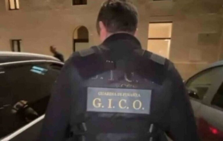 Policija na terenu. Guardia di Finanza Lecce