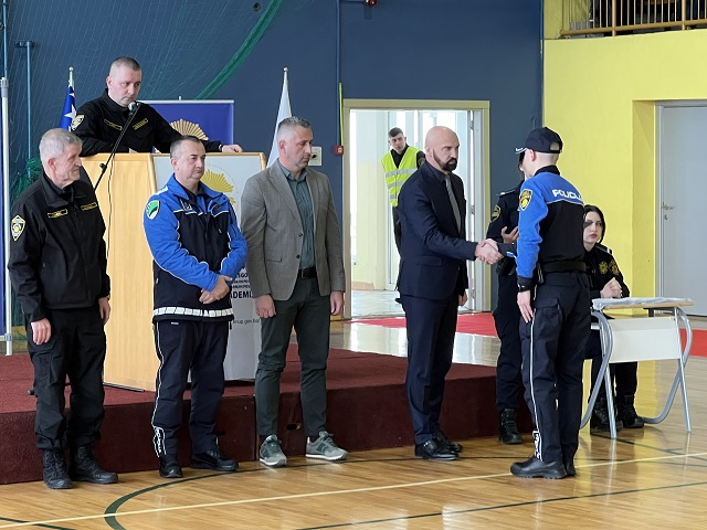 Kadeti MUP-a TK za početni čin „policajac“ uspješno okončali obuku na Policijskoj akademiji FMUP-a (FOTO)