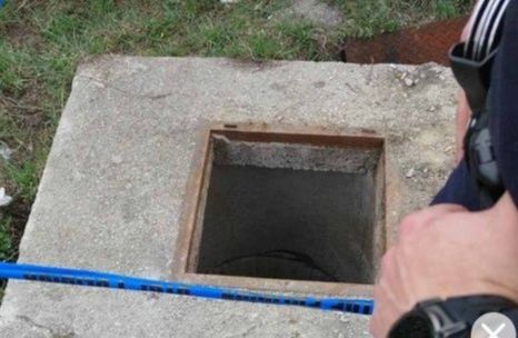 Šaht u koji je beba upala. Facebook