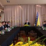 “Ujedinjeni za državu BiH”: 14 političkih stranaka potpisalo podršku kandidaturi Denisa Bećirovića