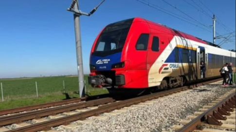 Putnički voz iskočio iz šina na pruzi Subotica - Beograd. 192_rs/Instagram