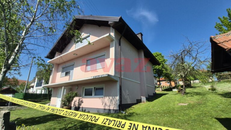 Sa lica mjesta. E. Trako / Avaz