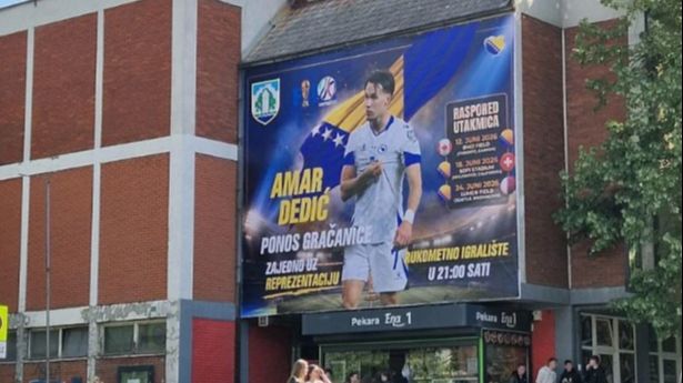 Bilbord u Gračanici. Foto: Facebook